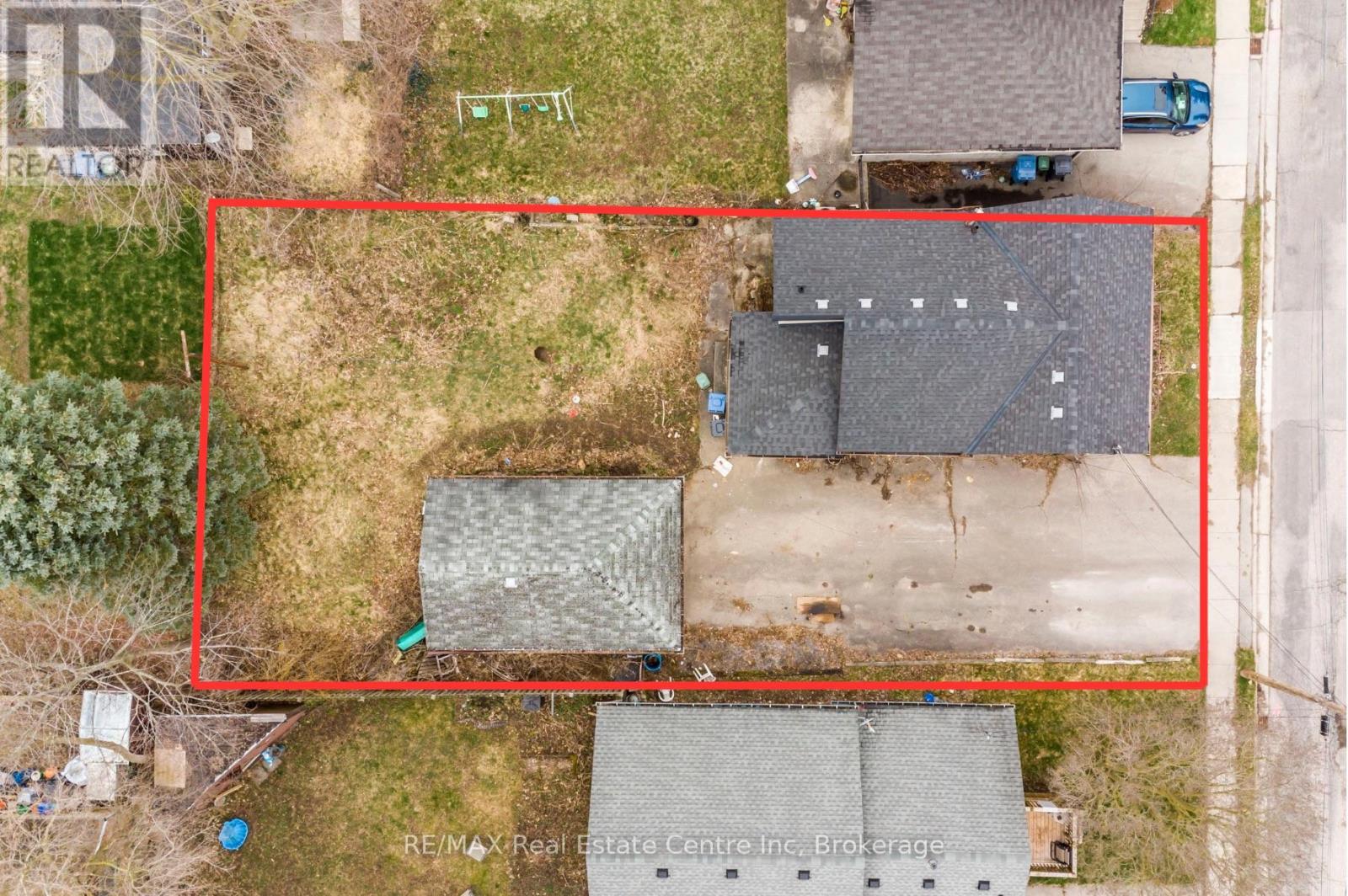 Property at 17 EMSLIE STREET image 3