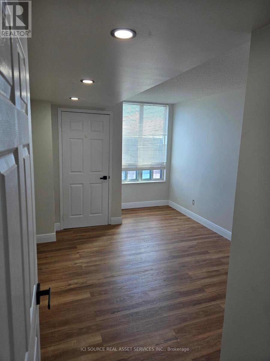 Ph 306 - 5 Emerald Lane, Vaughan, Ontario  L4J 8P7 - Photo 14 - N12092645
