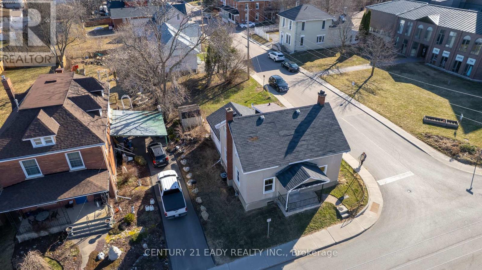 Property at 261 PLAUNT STREET S image 1