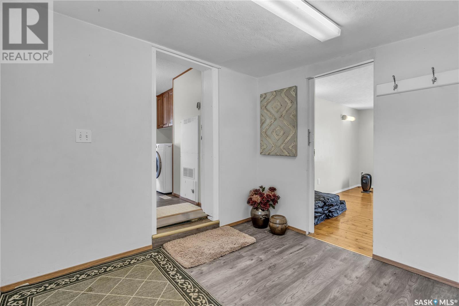 208 Tyvan Street, Francis, Saskatchewan  S0G 1V0 - Photo 4 - SK999672