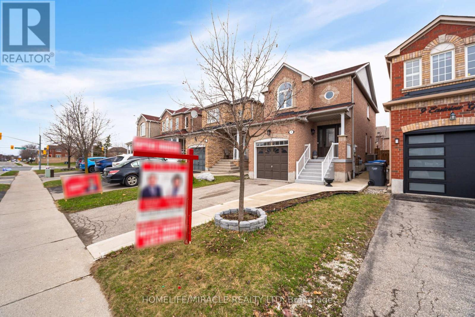 Property at 7 EASTVIEW GATE image 3