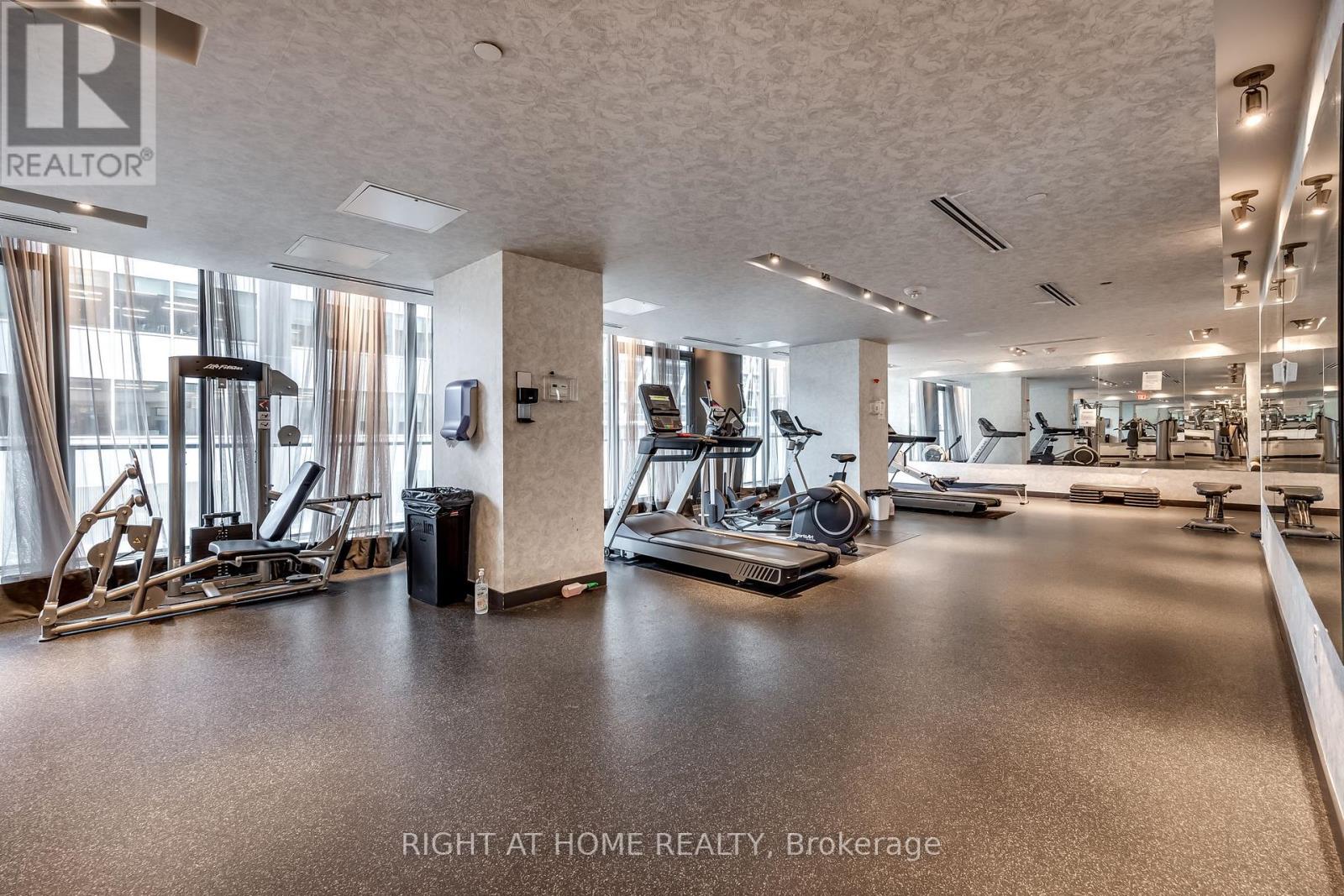 1010 - 426 University Avenue, Toronto (Kensington-Chinatown), Ontario  M5G 1S9 - Photo 22 - C12092678