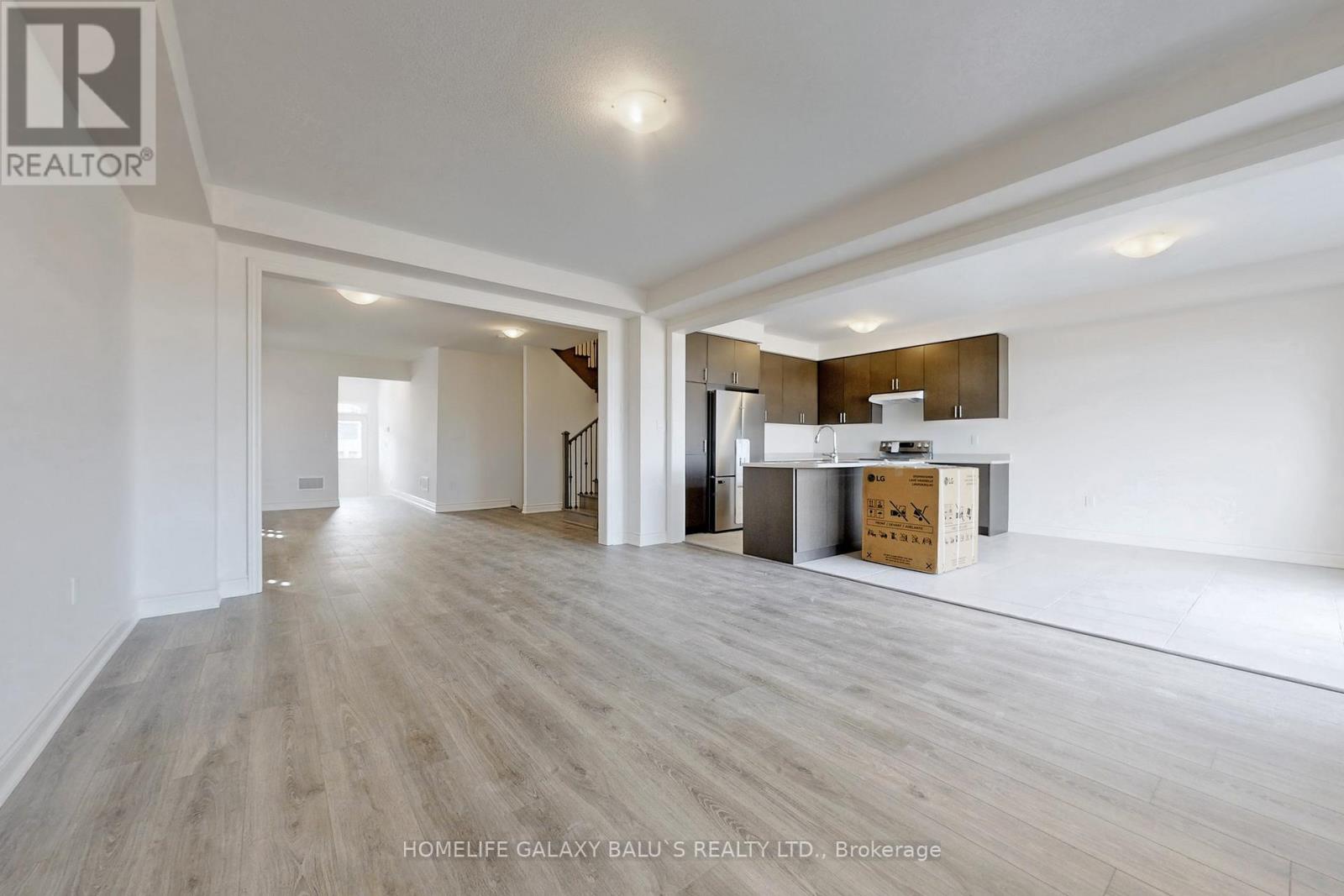 Property at 2169 CAYENNE STREET image 5