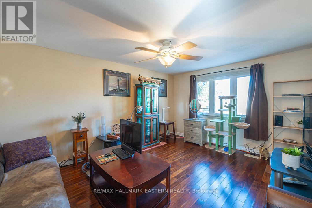 Property at 3072 MCNAUGHTON AVENUE image 5