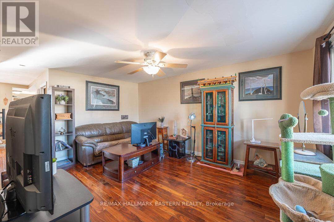 Property at 3072 MCNAUGHTON AVENUE image 4