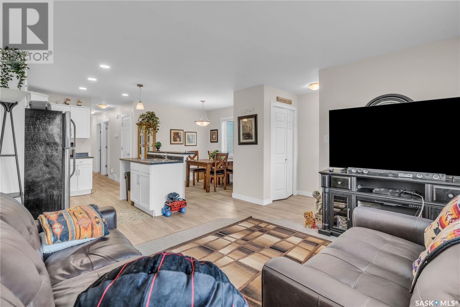 Property at 455 Toronto STREET image 4