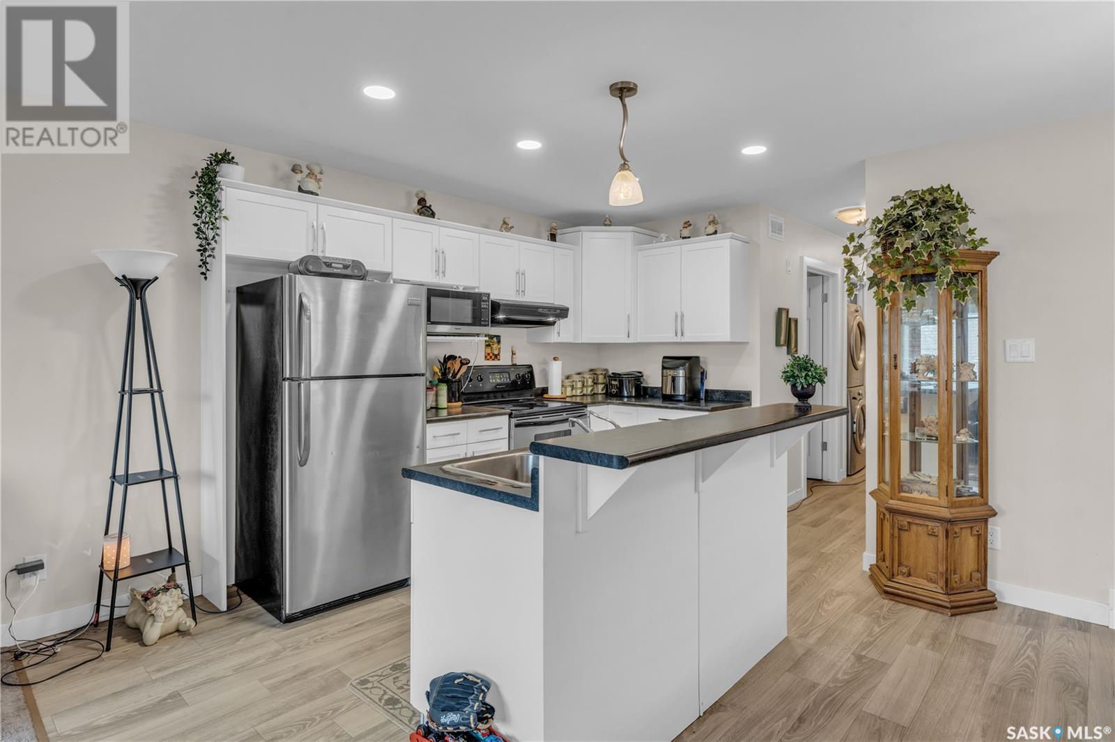 Property at 455 Toronto STREET image 5