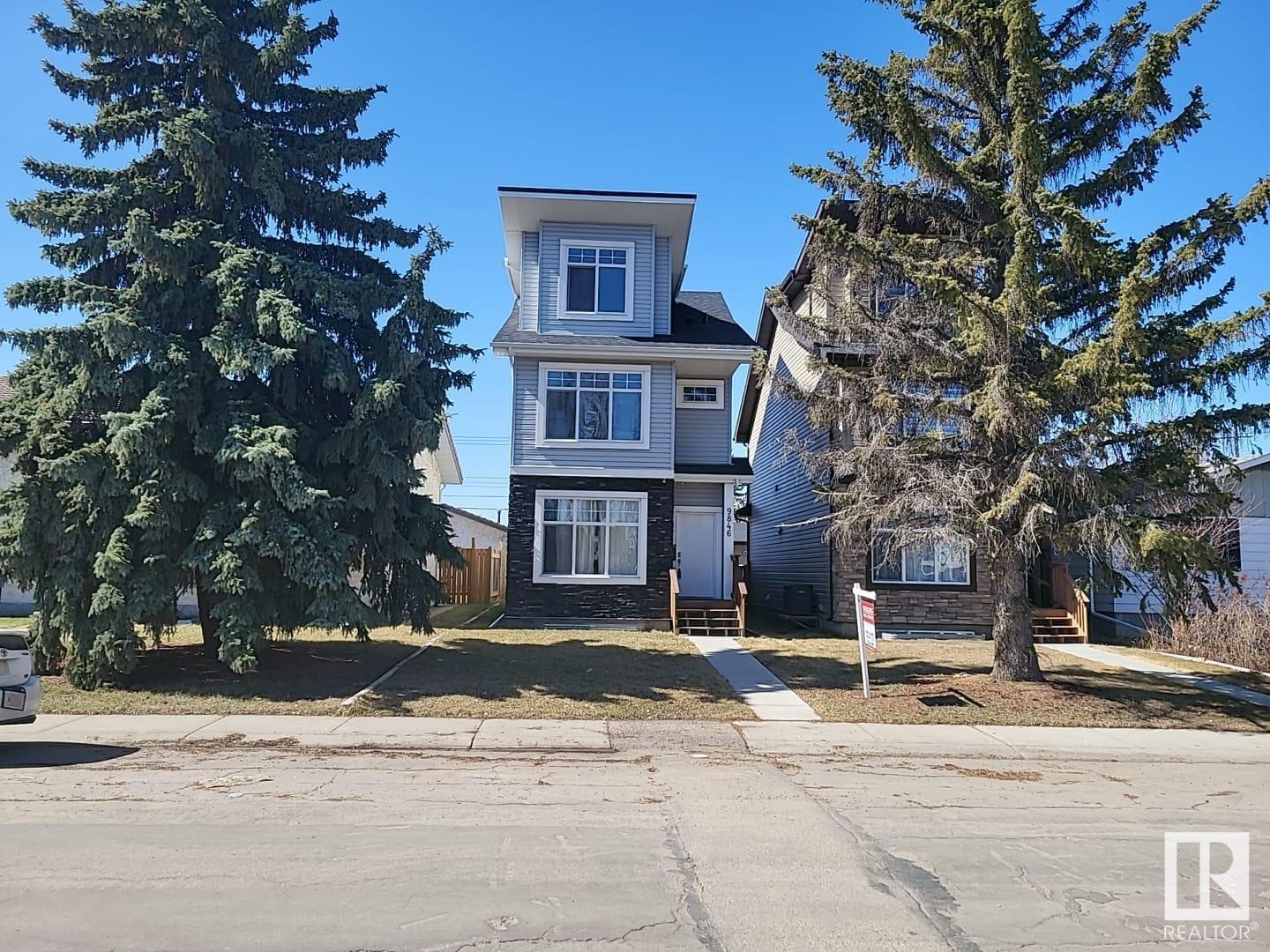 Property at 9846 162 ST NW image 1