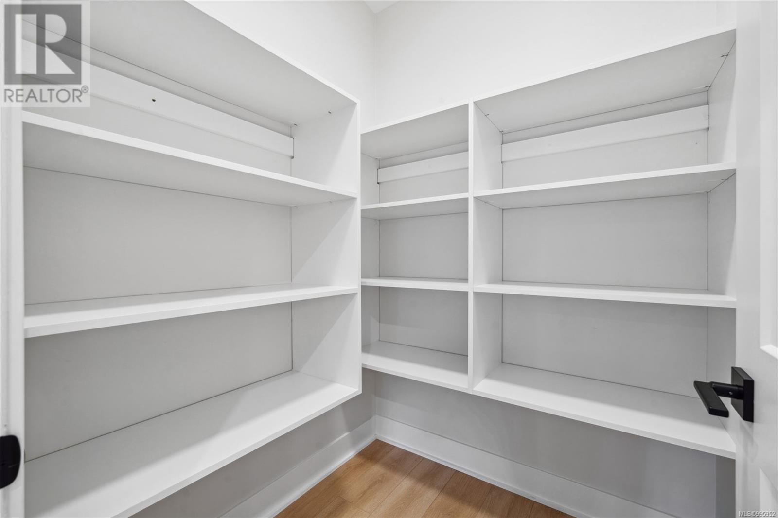 Property at 3476 Trumpeter St image 4