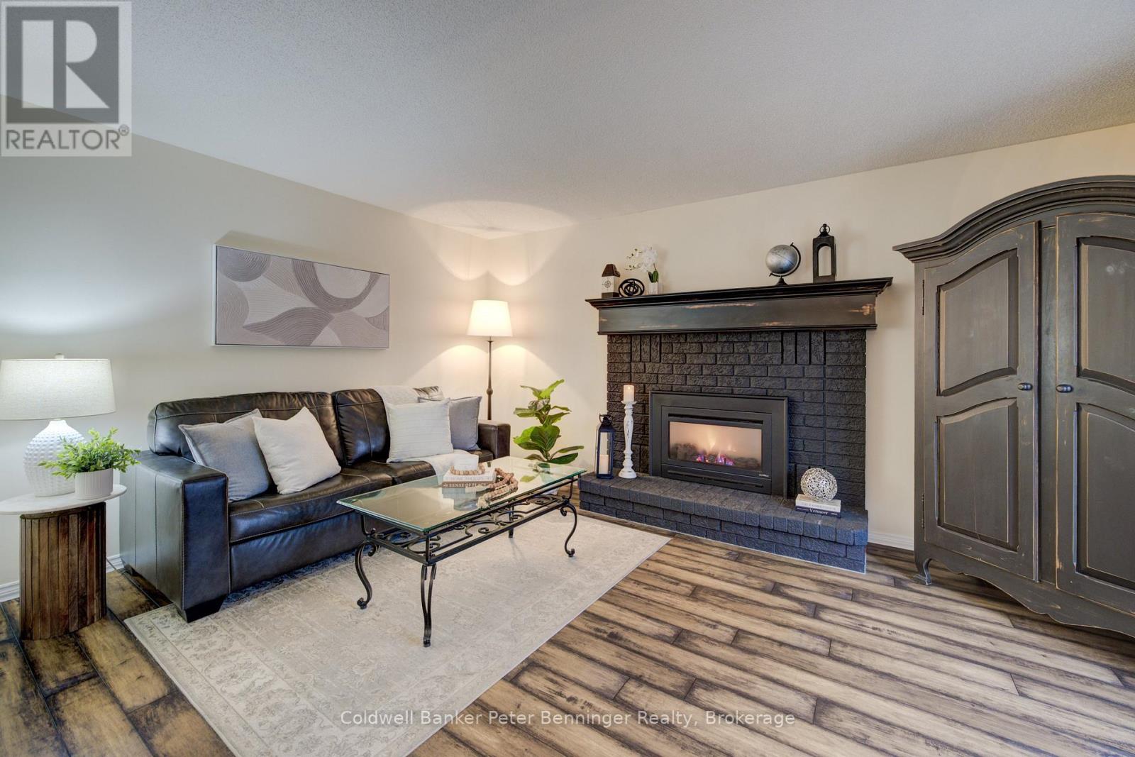 275 Canterbury Drive, Waterloo, Ontario  N2K 3C4 - Photo 19 - X12092725