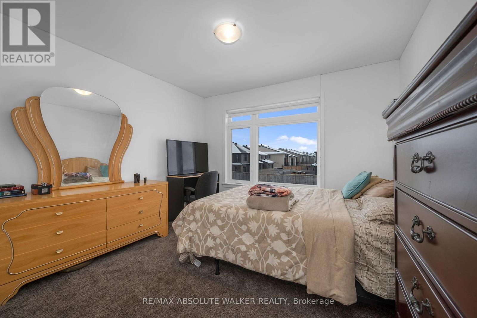 3301 Findlay Creek Drive, Ottawa, Ontario  K1T 0V2 - Photo 16 - X11943227