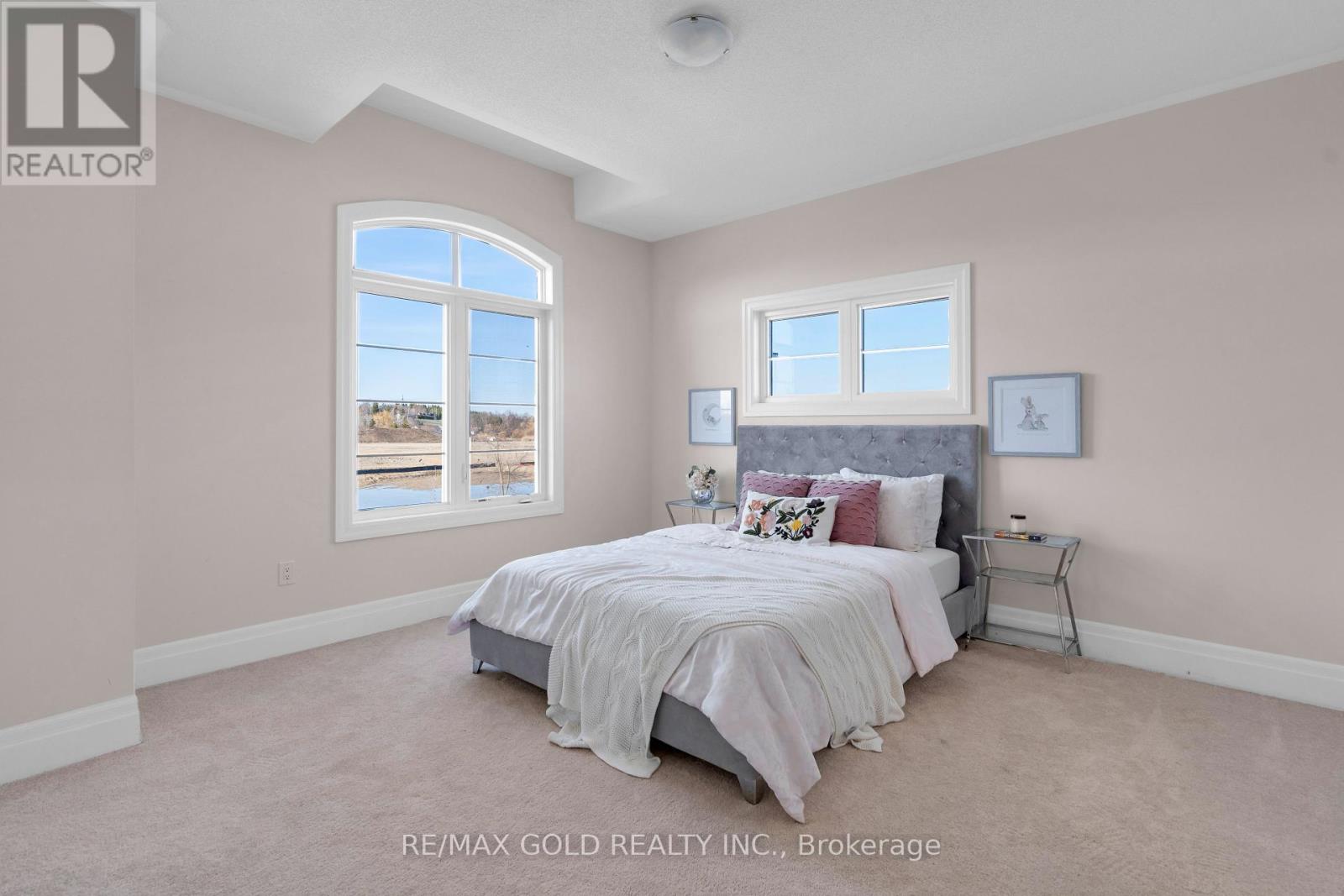 325 Danny Wheeler Boulevard, Georgina, Ontario  L4P 0K1 - Photo 37 - N12092443