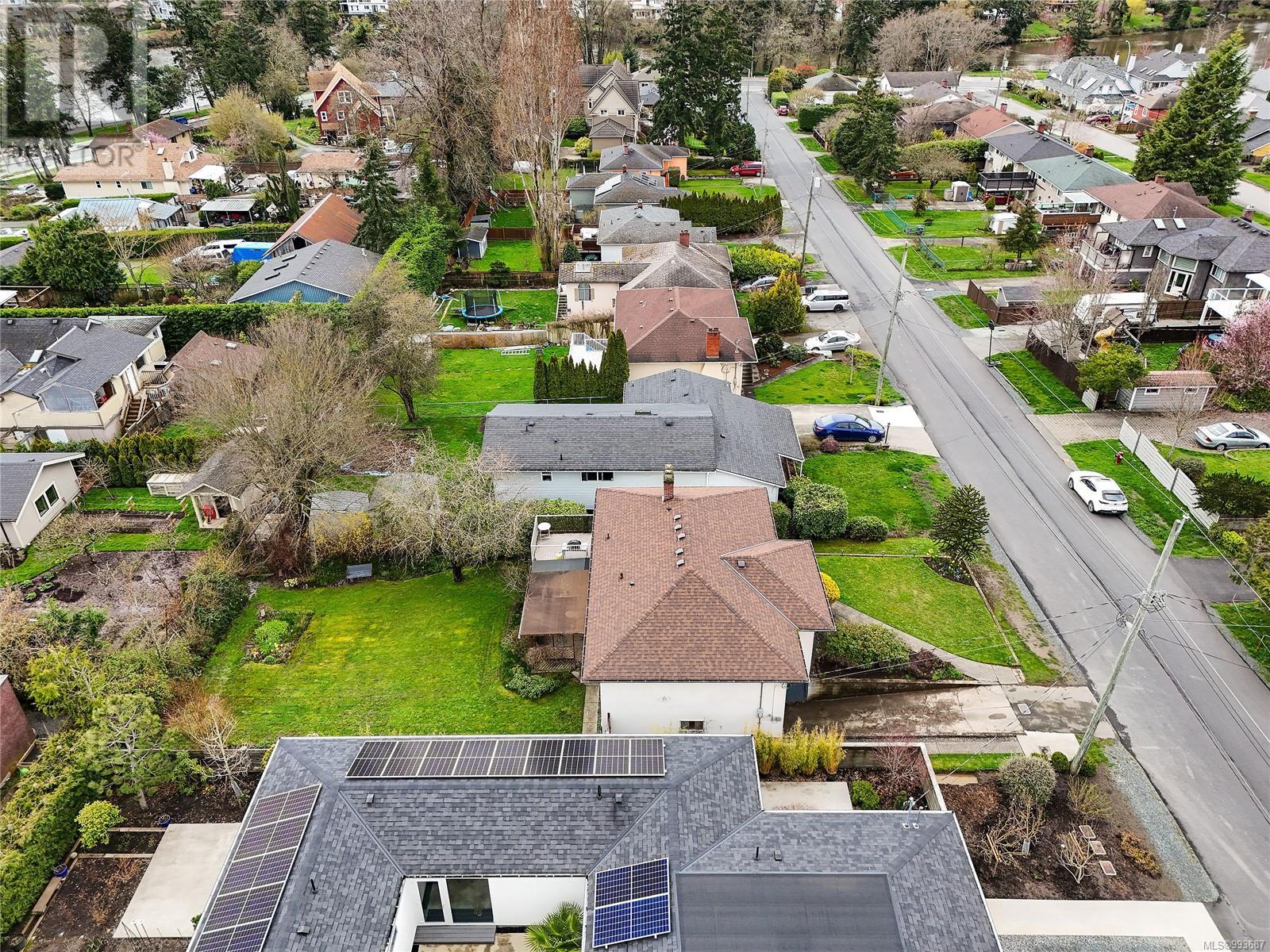 2819 Adelaide Ave, Saanich, British Columbia  V9A 2L3 - Photo 44 - 993687
