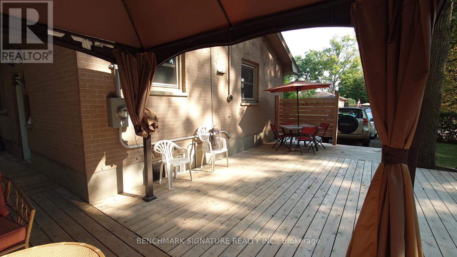 2 Algonquin Crescent, London East, Ontario  N5W 1N4 - Photo 25 - X12092761