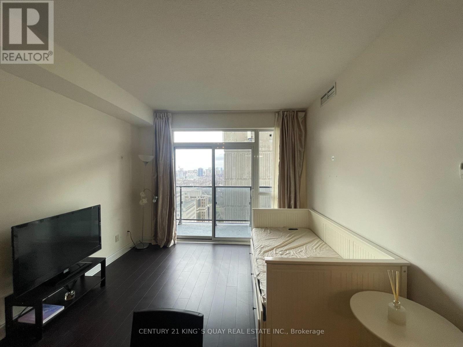 2710 - 28 Ted Rogers Way, Toronto, Ontario  M4Y 2J4 - Photo 4 - C12091268