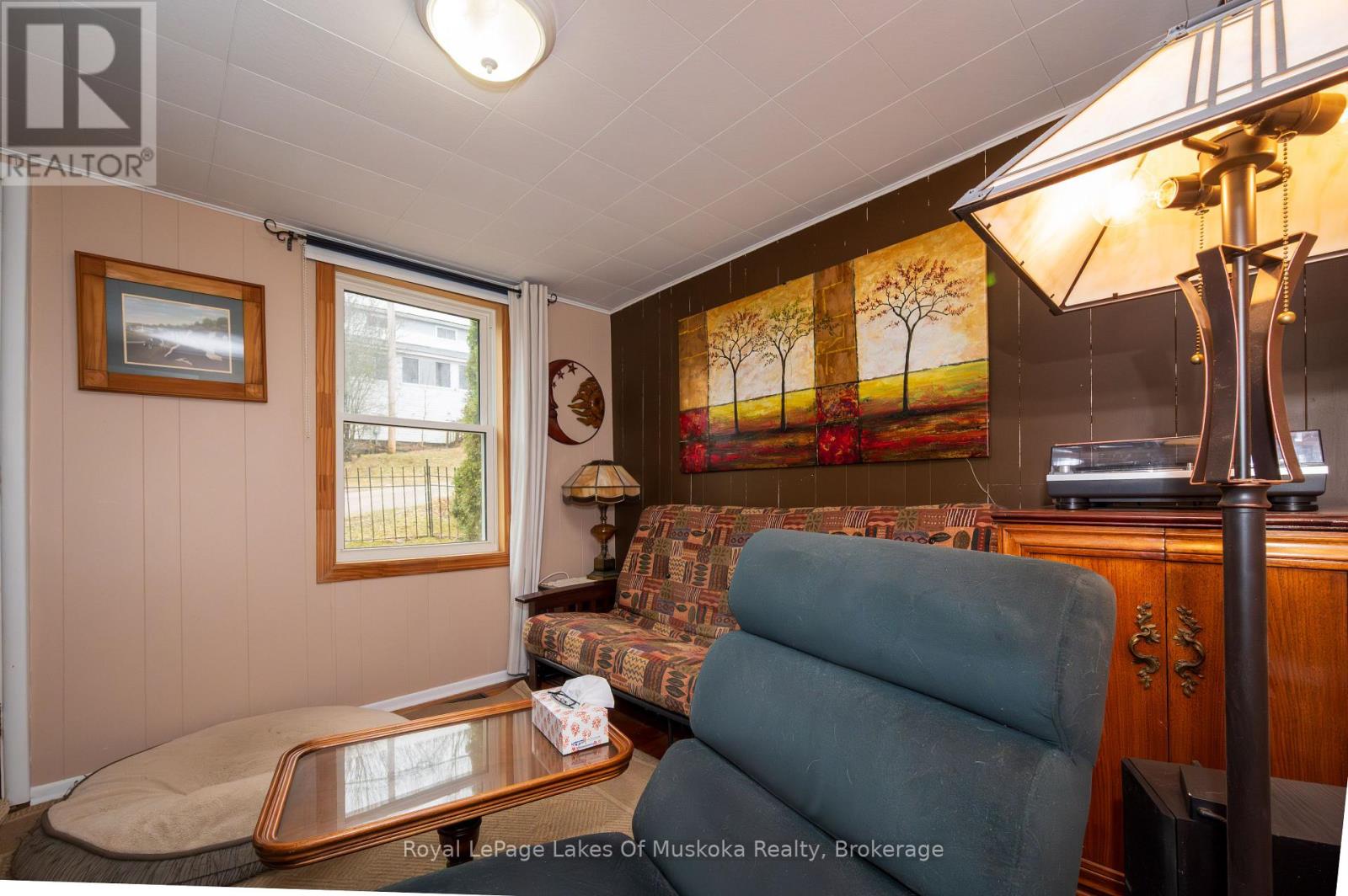 7 Dufferin Street N, Huntsville, Ontario  P1H 1X3 - Photo 10 - X12039694