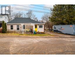 7 DUFFERIN STREET N, Huntsville, Ontario