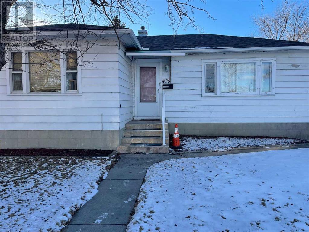 Property at 405 15 Avenue NE image 3