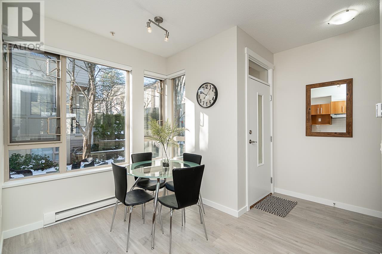 Listing Picture 13 of 32 : 84 9229 UNIVERSITY CRESCENT, Burnaby / 本拿比 - 魯藝地產 Yvonne Lu Group - MLS Medallion Club Member