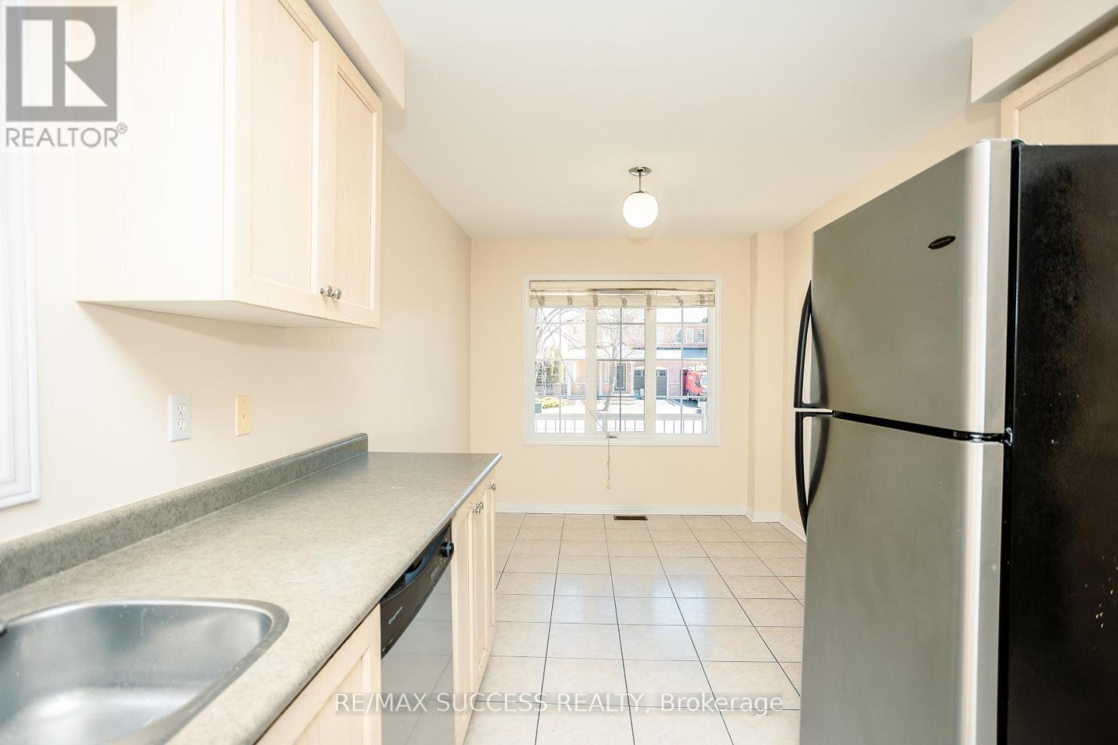 Property at 384 FLAGSTONE WAY image 5