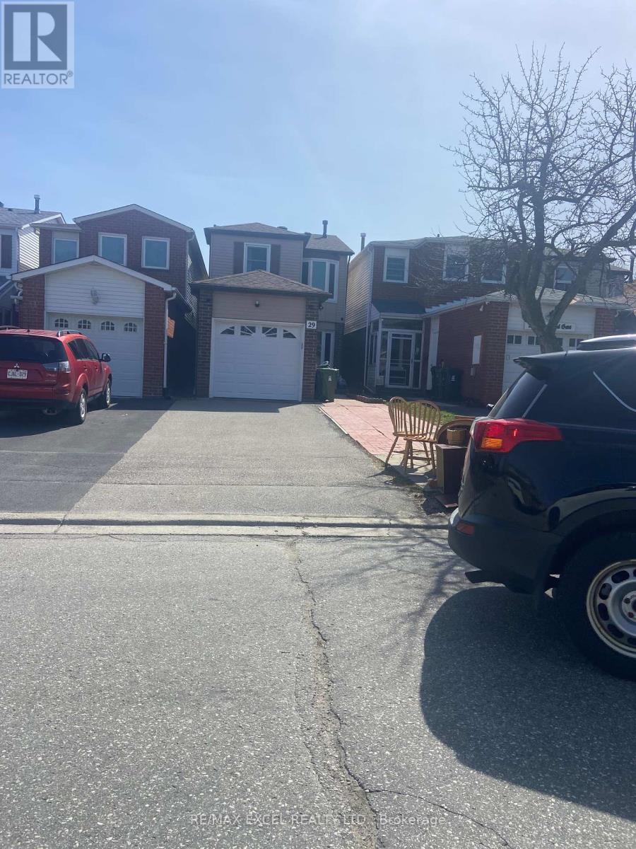 29 REDHEAD CRESCENT, Toronto, Ontario