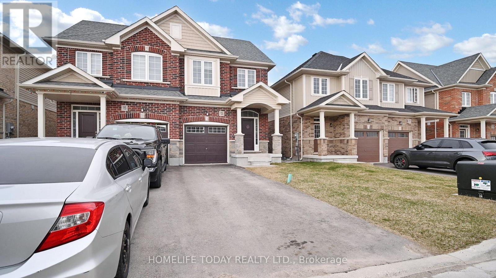Property at 13 ELSEGOOD DRIVE image 2