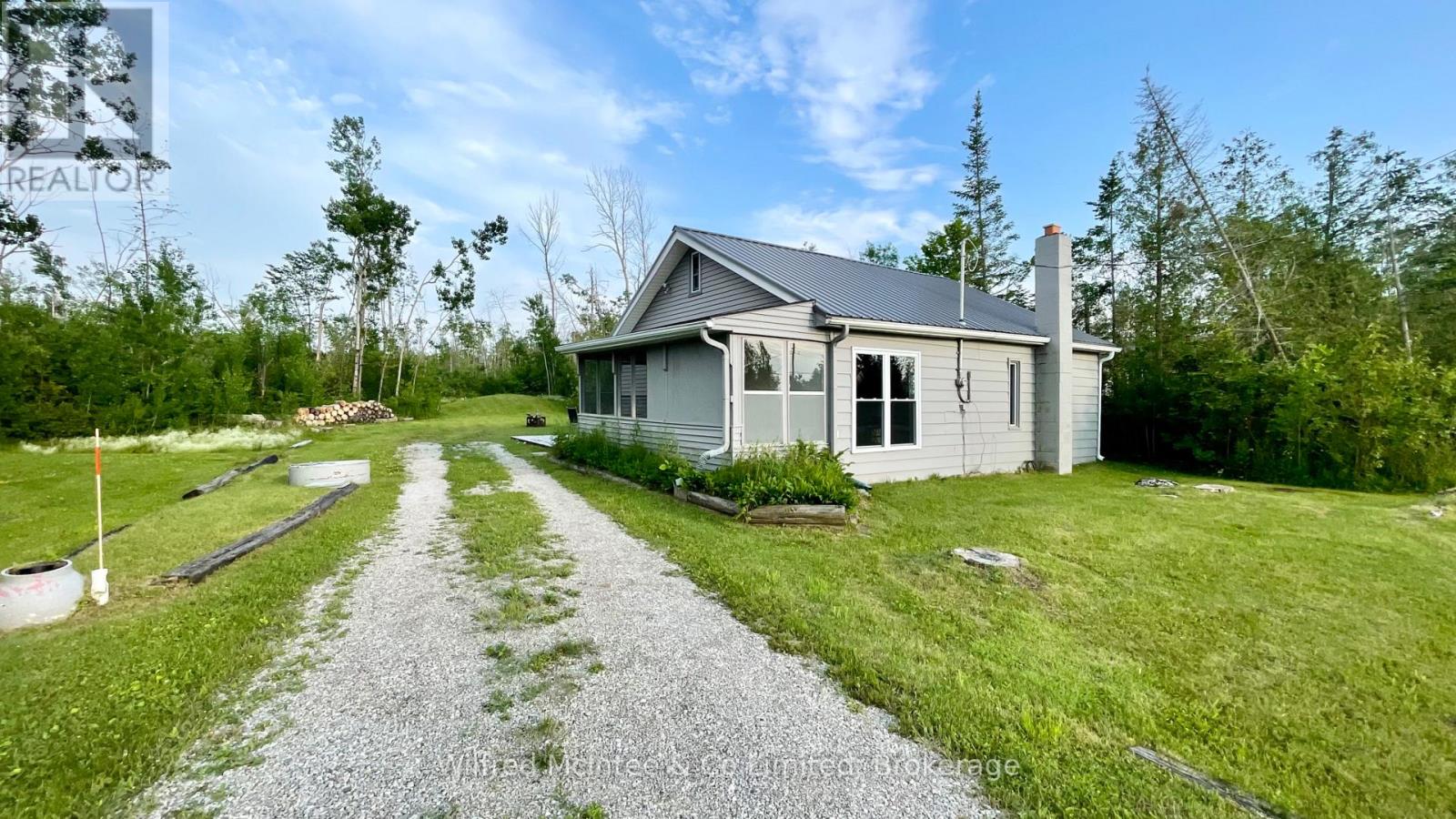 498 Bruce Road 13 Road, Native Leased Lands, Ontario  N0H 2L0 - Photo 13 - X12092821