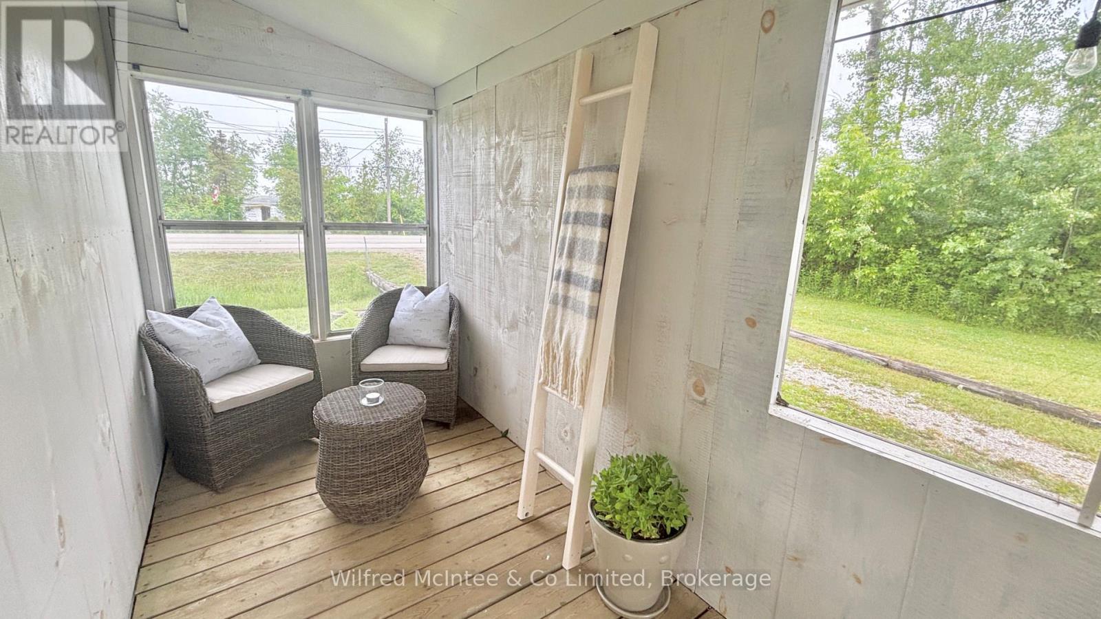 498 Bruce Road 13 Road, Native Leased Lands, Ontario  N0H 2L0 - Photo 17 - X12092821