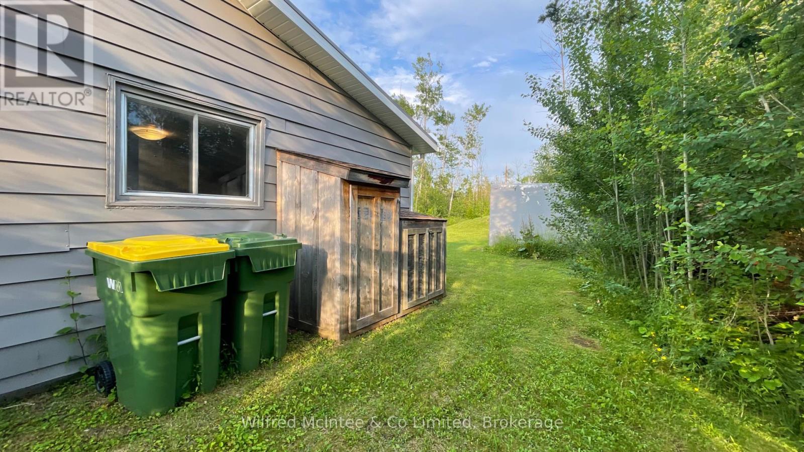 498 Bruce Road 13 Road, Native Leased Lands, Ontario  N0H 2L0 - Photo 6 - X12092821