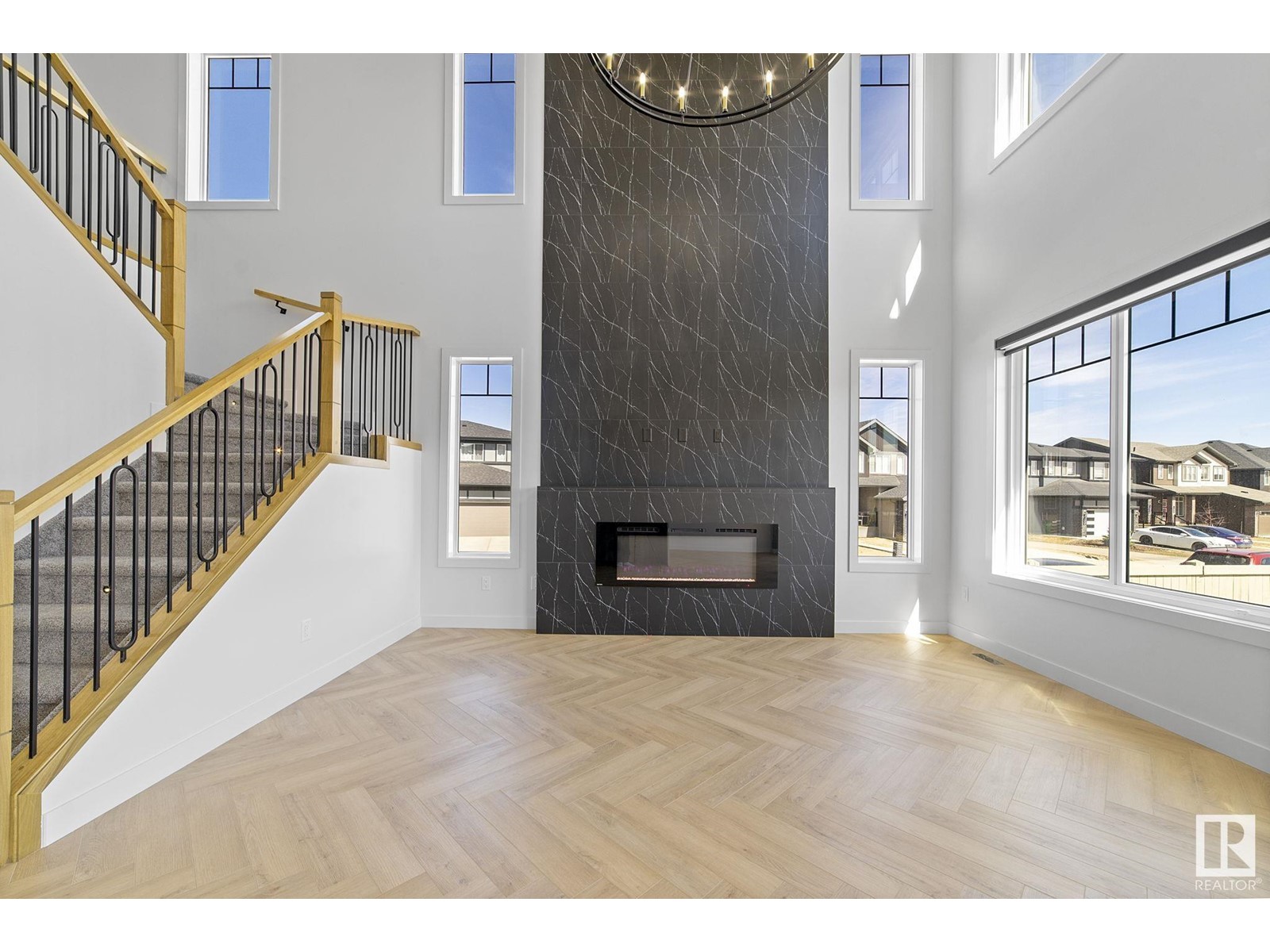 Property at 1365 SISKIN WD NW image 3