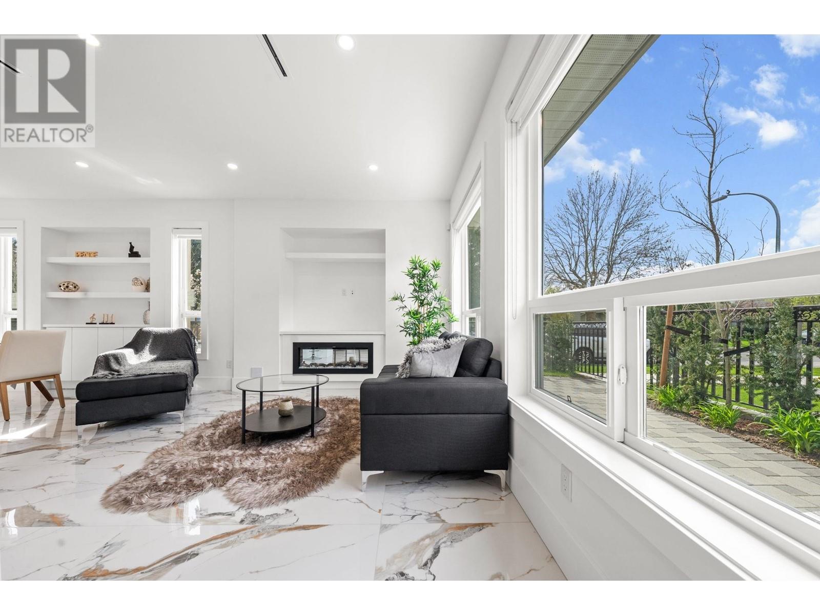 Listing Picture 7 of 27 : 10659 NO. 1 ROAD, Richmond / 烈治文 - 魯藝地產 Yvonne Lu Group - MLS Medallion Club Member