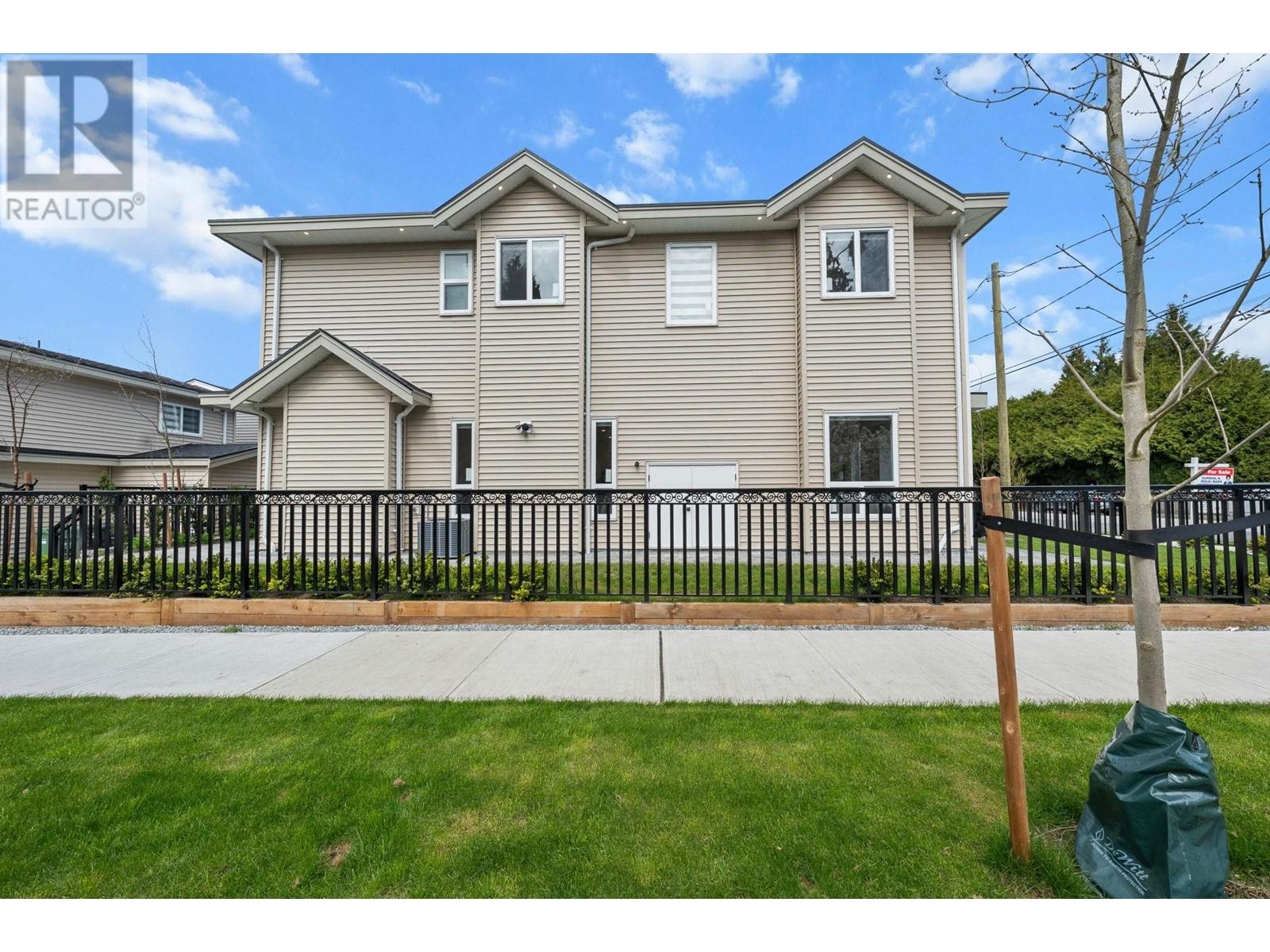 Listing Picture 23 of 27 : 10659 NO. 1 ROAD, Richmond / 烈治文 - 魯藝地產 Yvonne Lu Group - MLS Medallion Club Member