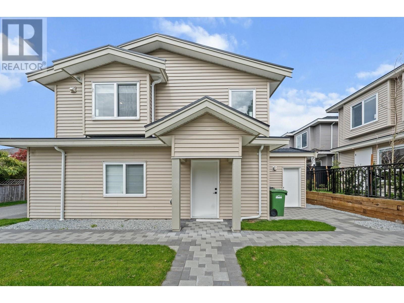 Listing Picture 19 of 27 : 10659 NO. 1 ROAD, Richmond / 烈治文 - 魯藝地產 Yvonne Lu Group - MLS Medallion Club Member