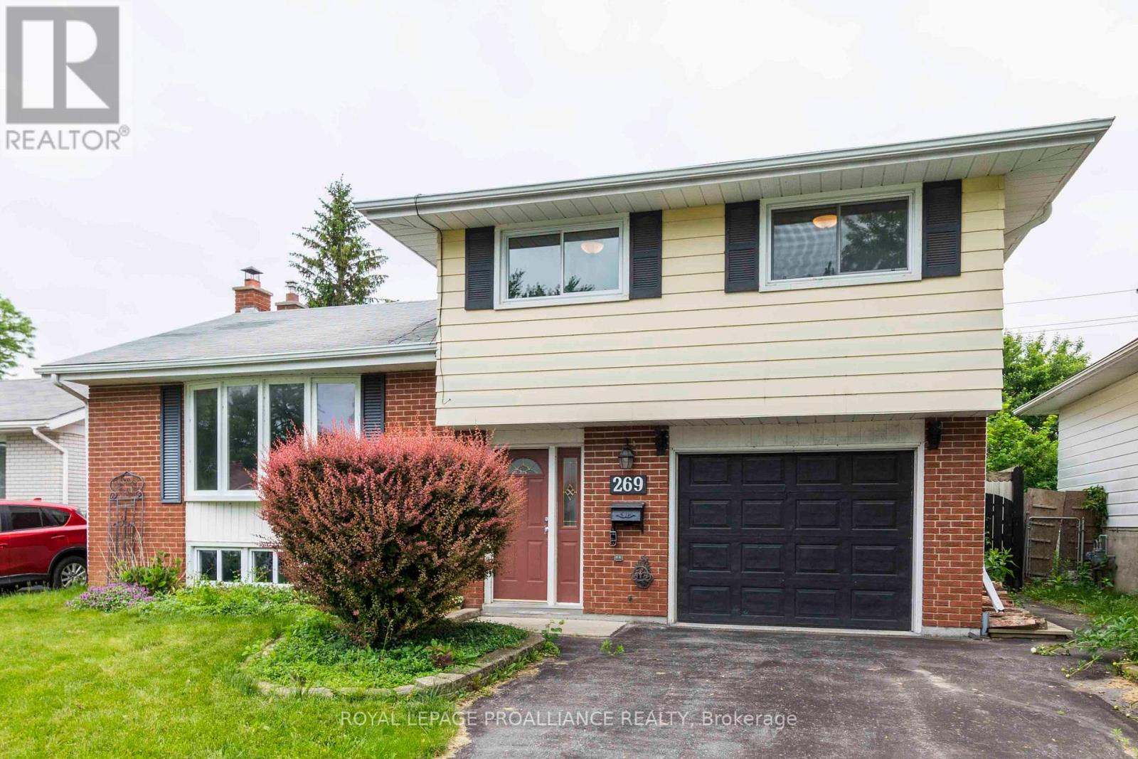 Property at 269 MCGILL STREET image 2