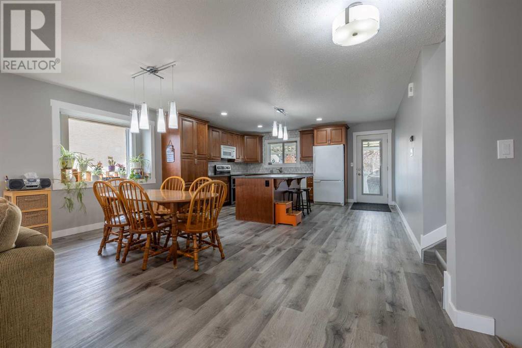 Property at 5237 16 Avenue image 5