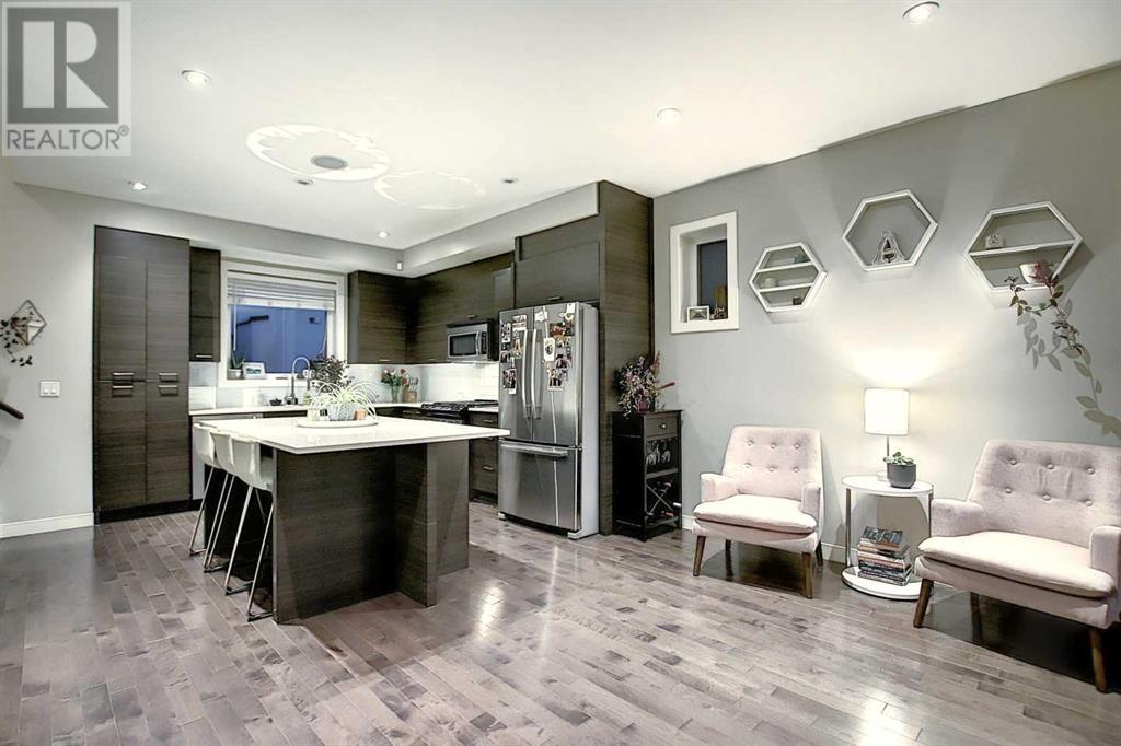 Property at 1712 35 Avenue SW image 4