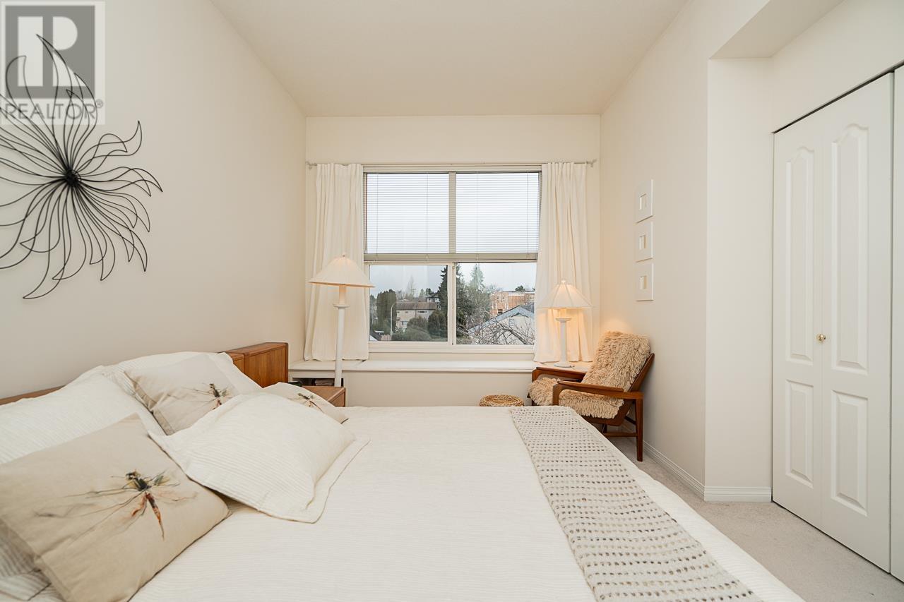 Listing Picture 23 of 37 : 2 7111 LYNNWOOD DRIVE, Richmond / 烈治文 - 魯藝地產 Yvonne Lu Group - MLS Medallion Club Member