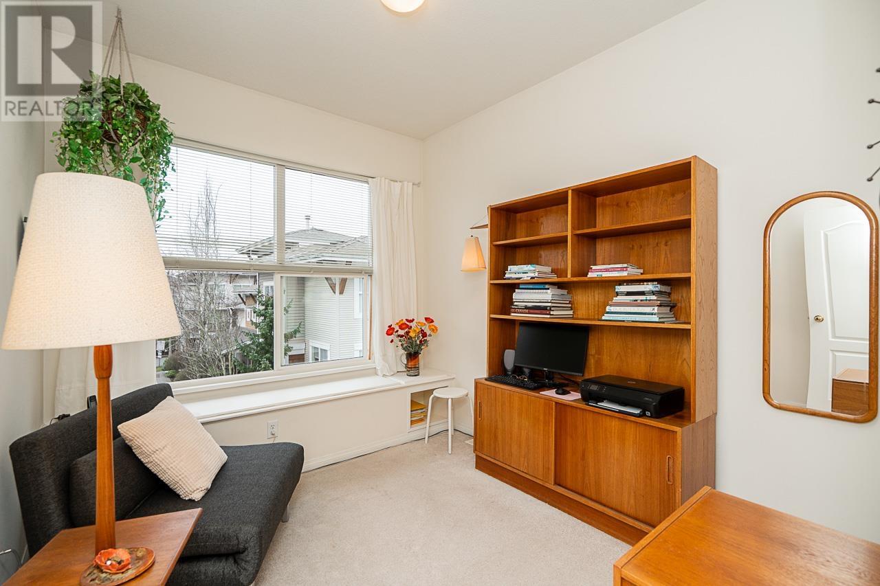 Listing Picture 24 of 37 : 2 7111 LYNNWOOD DRIVE, Richmond / 烈治文 - 魯藝地產 Yvonne Lu Group - MLS Medallion Club Member