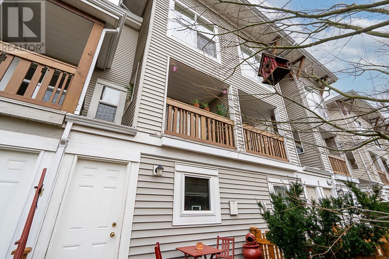 Listing Picture 6 of 37 : 2 7111 LYNNWOOD DRIVE, Richmond / 烈治文 - 魯藝地產 Yvonne Lu Group - MLS Medallion Club Member