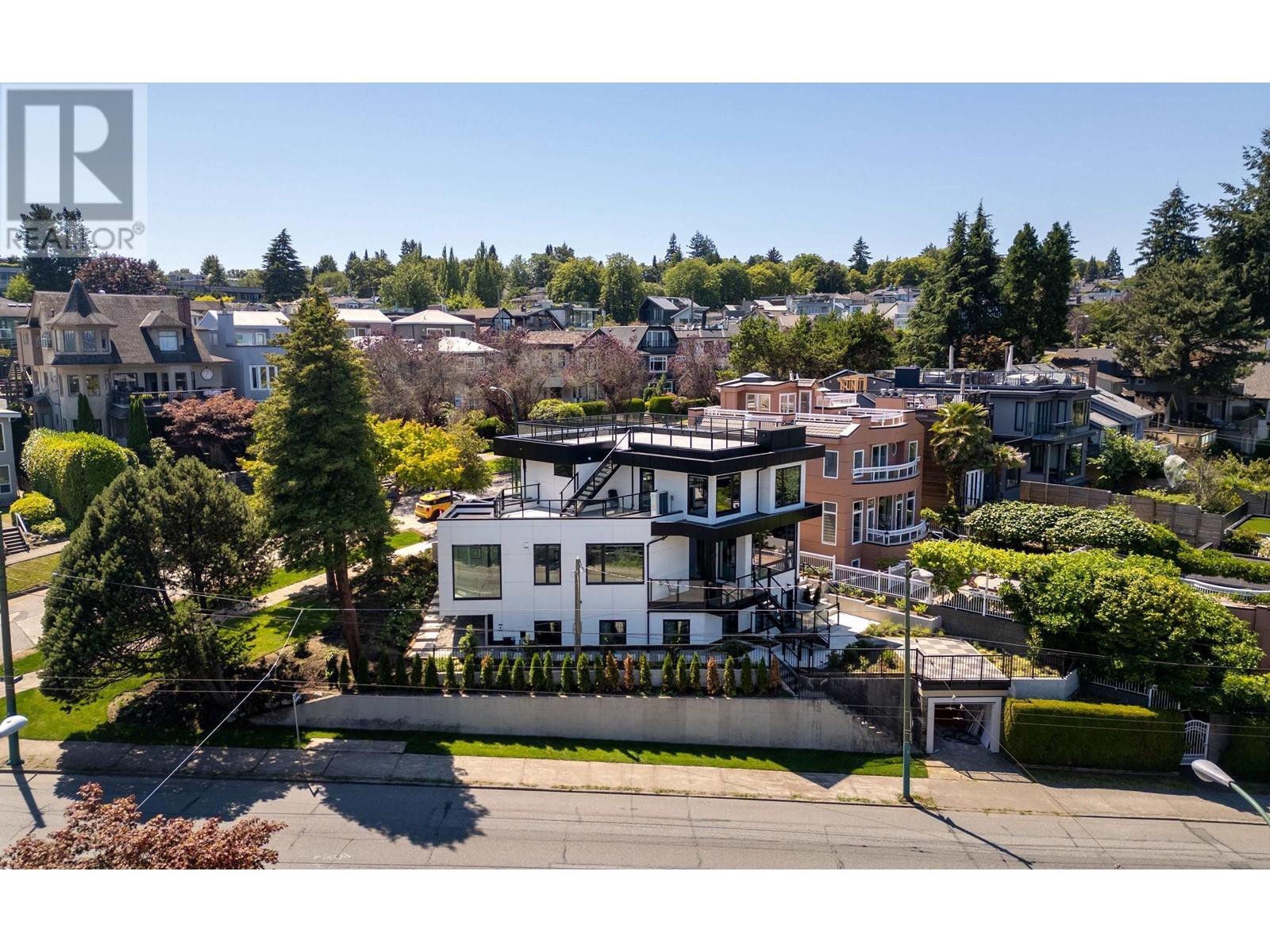 Listing Picture 21 of 21 : 3635 W 14TH AVENUE, Vancouver / 溫哥華 - 魯藝地產 Yvonne Lu Group - MLS Medallion Club Member