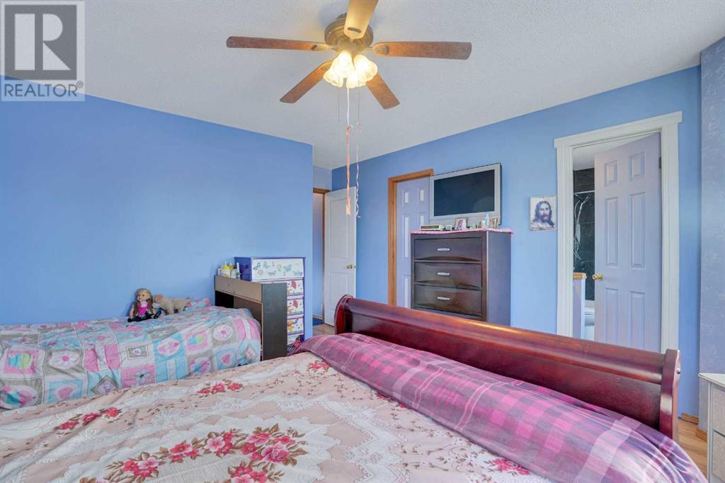 Property at 115 Coral Springs Circle NE image 4