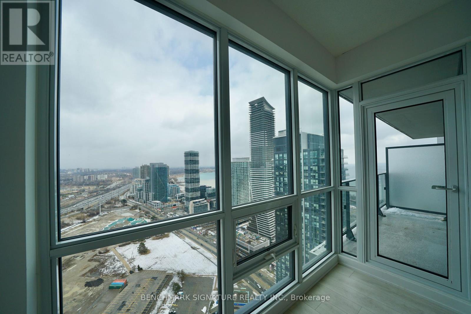 4406 - 2220 Lake Shore Boulevard W, Toronto, Ontario  M8V 0C1 - Photo 10 - W12092887