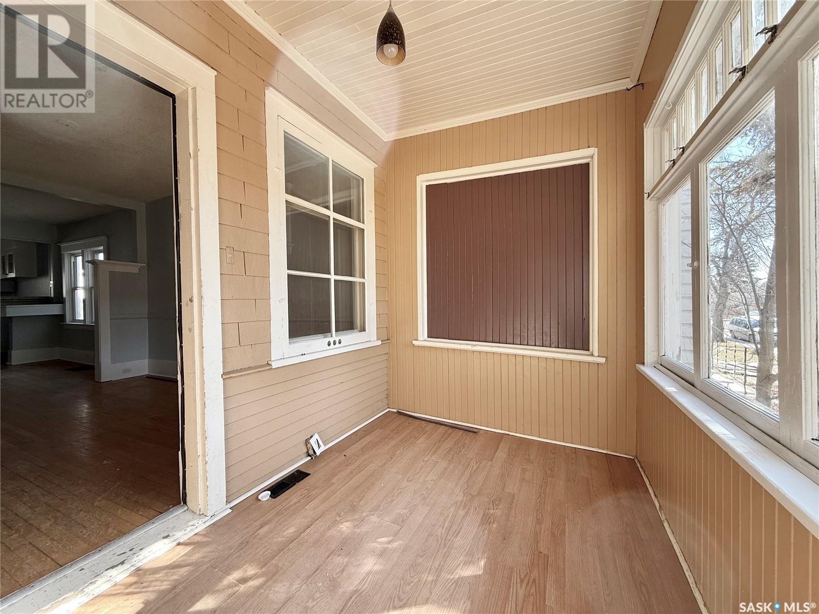 Property at 2061 Queen STREET image 5