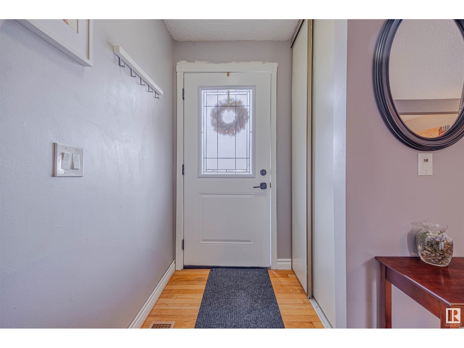 105 Kiniski Cr Nw, Edmonton, Alberta  T5J 3N6 - Photo 3 - E4431170