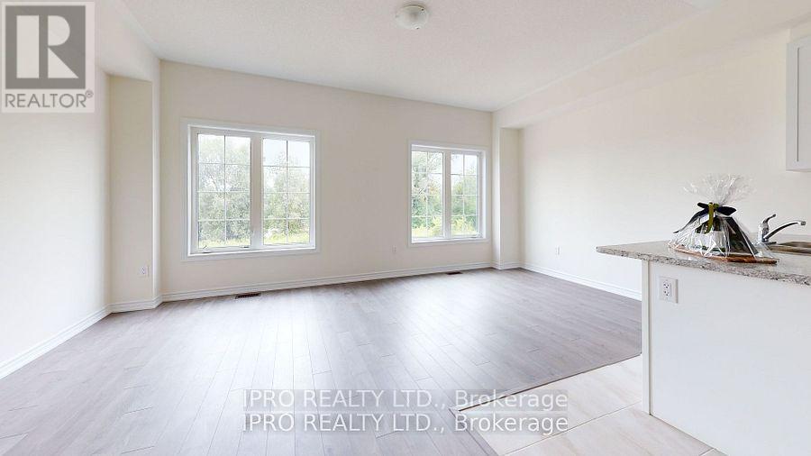 114 Winters Way, Shelburne, Ontario  L9V 2X7 - Photo 3 - X12092912