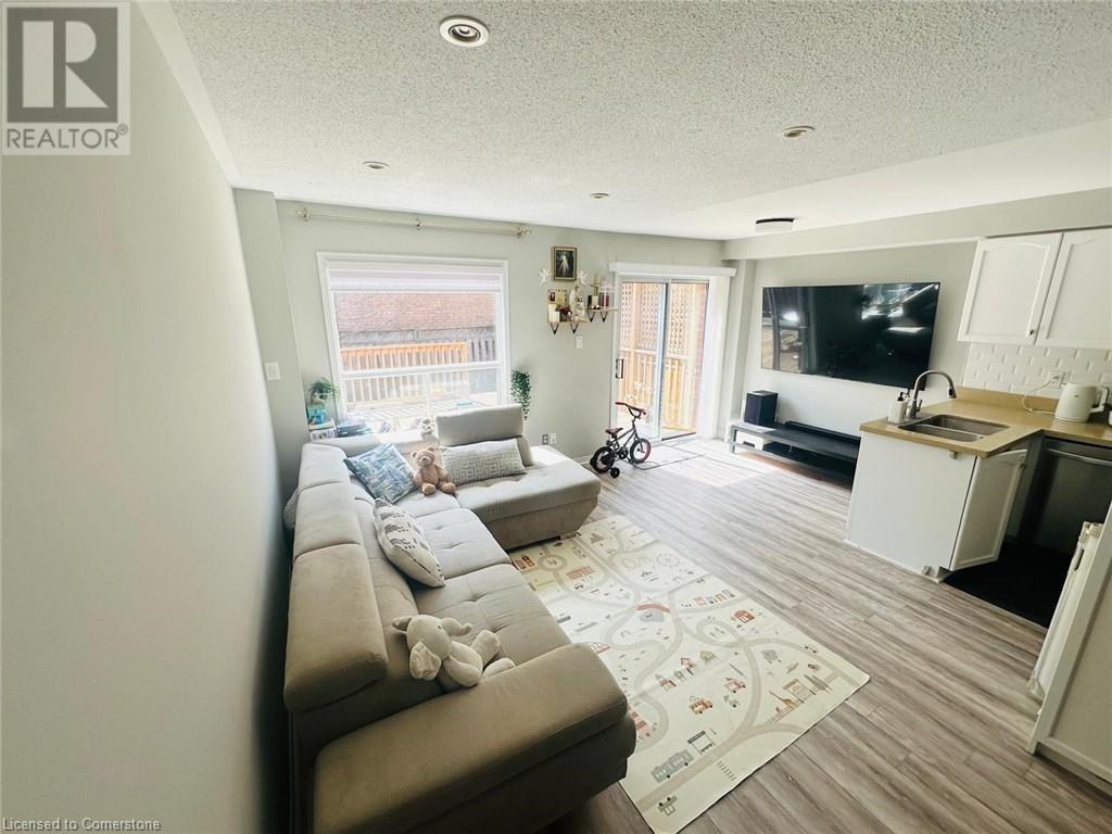 6842 Dillingwood Drive, Mississauga, Ontario  L5N 6Z9 - Photo 6 - 40719578