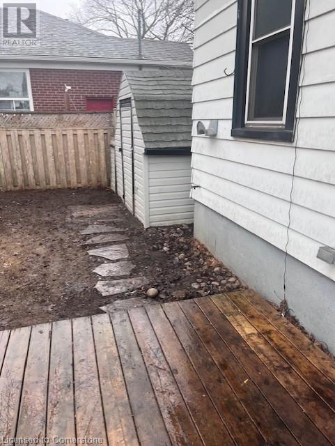 Photo 17 of 20 for 1306 Brydges Street