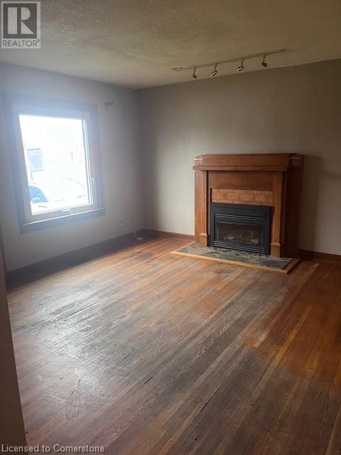 Photo 3 of 20 for 1306 Brydges Street