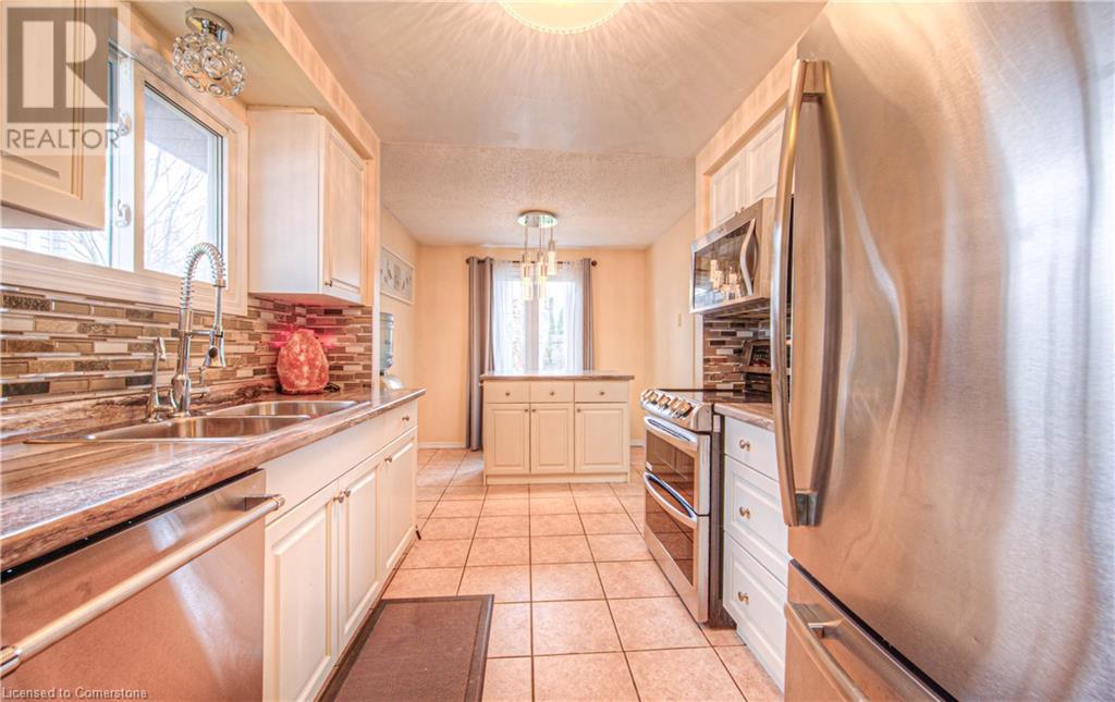 Property at 164 MACATEE Place image 4
