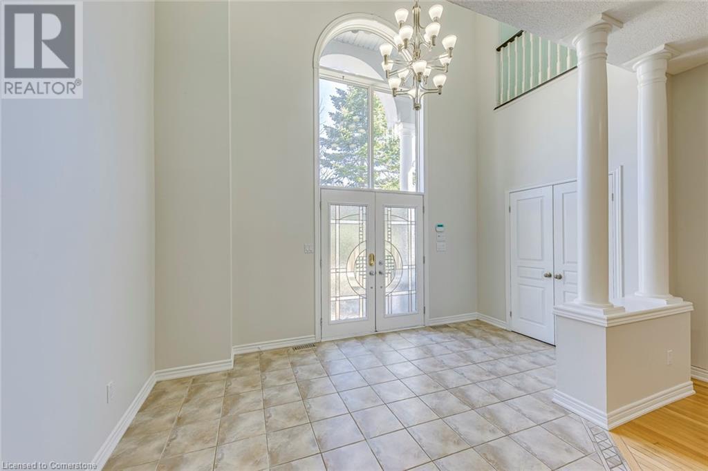 Property at 8 HACKAMORE Court image 2